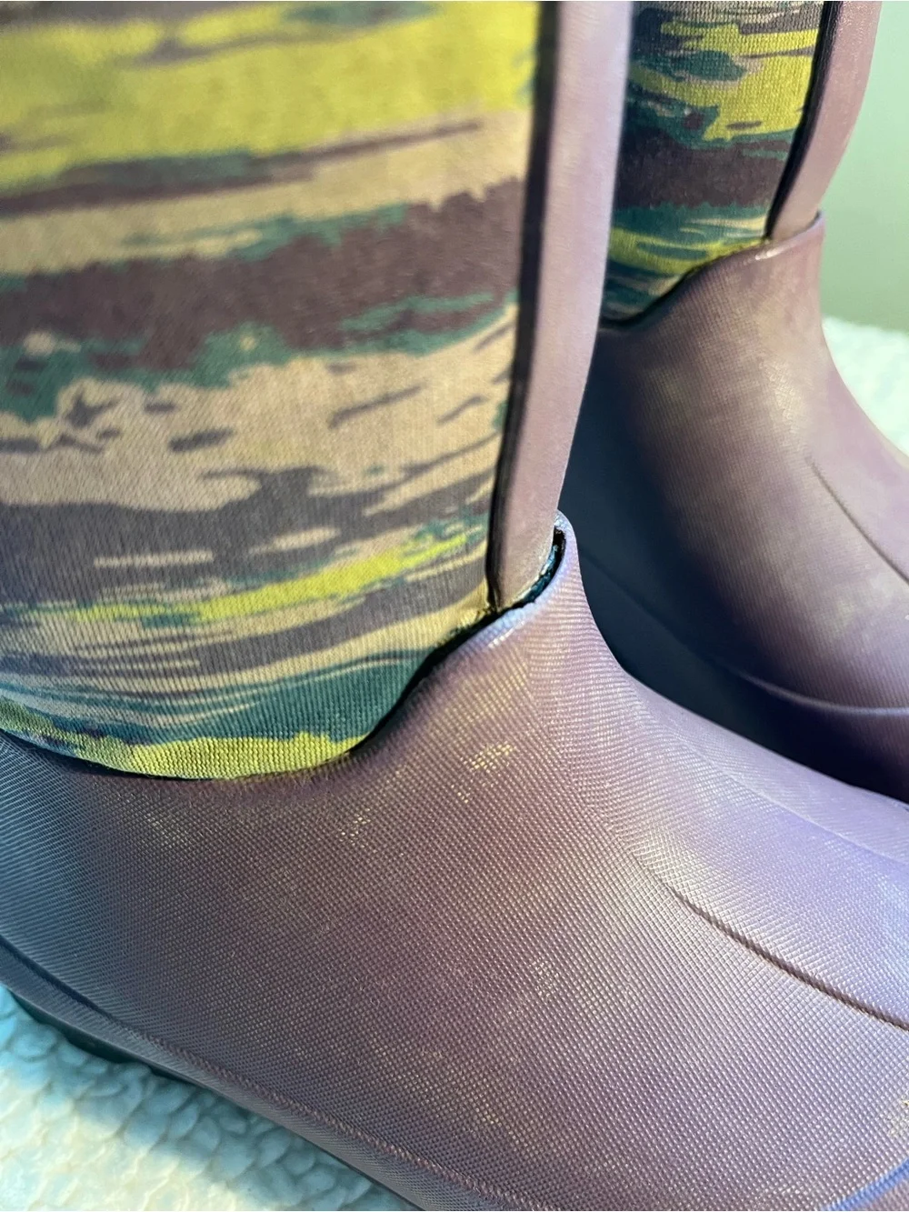 BOGS Kids Purple Camo Pull-On Rain/Snow Boots- size 13